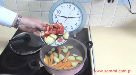 Jak ugotować świeże warzywa bez wody Sammi